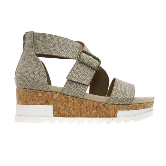 NEW! PIERRE DUMAS DRAKE PLATFORM STRAPPY SANDALS 11 LUG SOLES - Picture 2 of 7